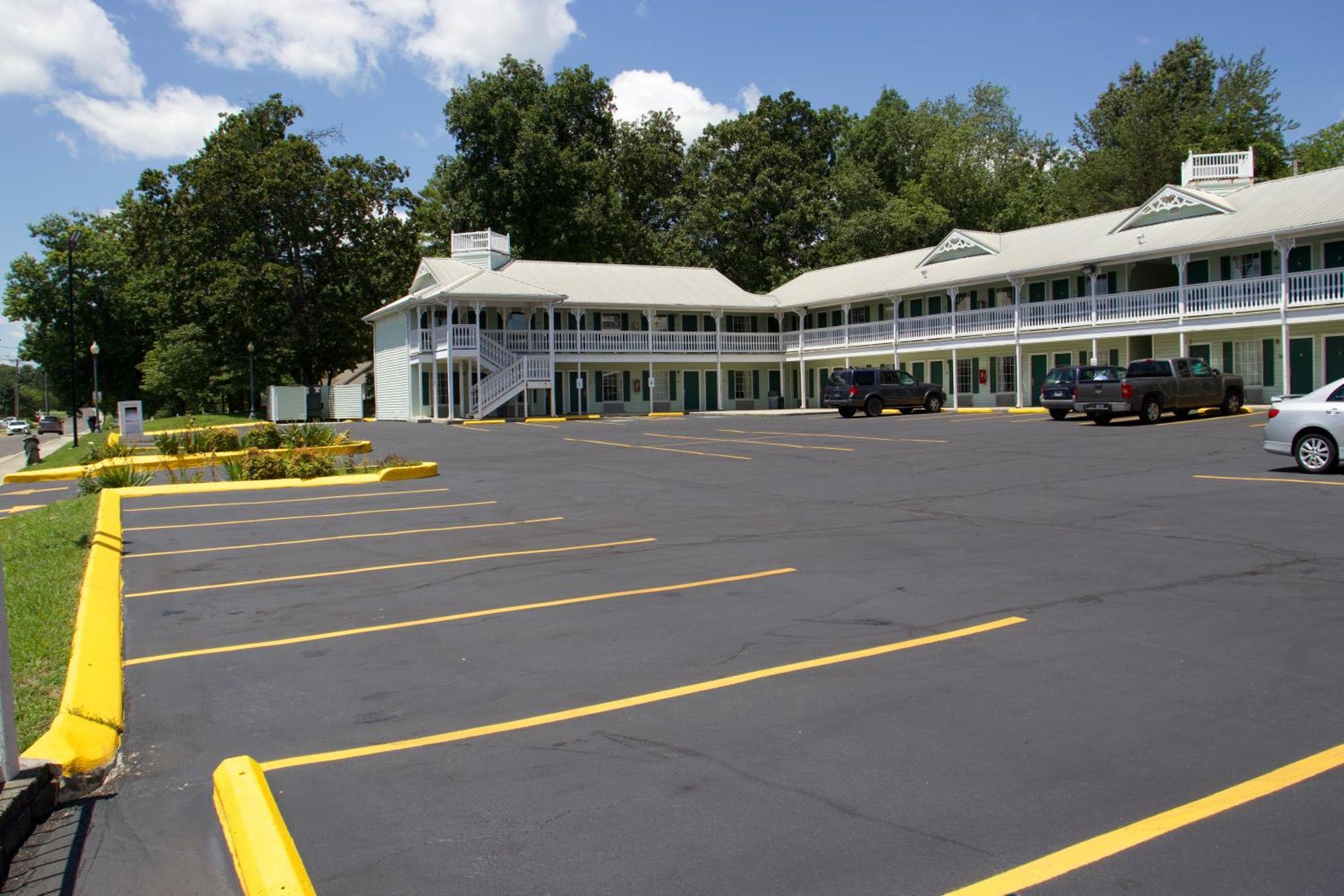 Legacy Inn - Cookeville Kültér fotó